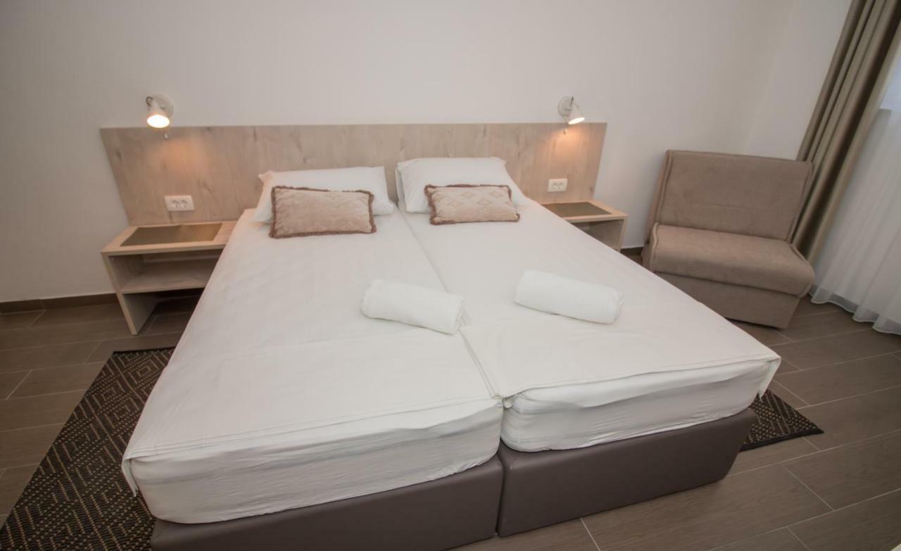 Ninas Apartments Mostar Esterno foto
